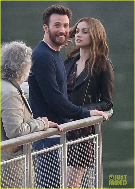 ana de armas sexy scene|Chris Evans enjoys a steamy kiss with Ana De Armas onset